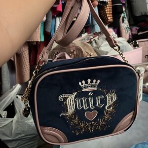Juicy Couture Heritage Crossbody Bag: BRAND NEW